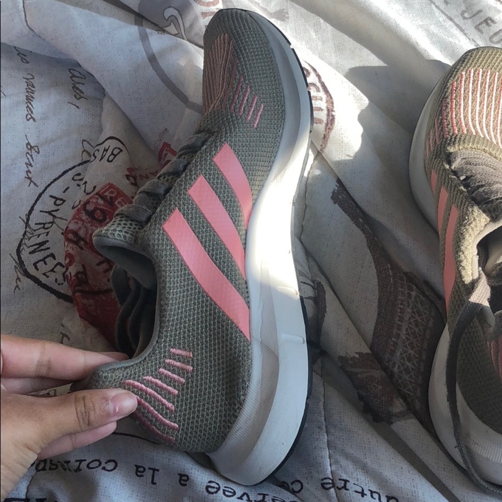Shoes - Picture 2 of 3